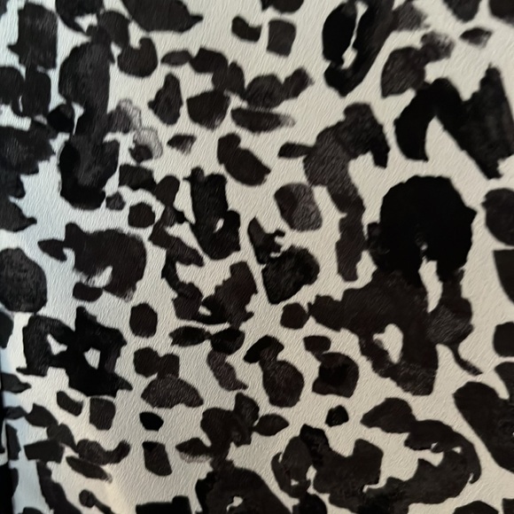 Long sleeve tunic length blouse - Picture 4 of 4